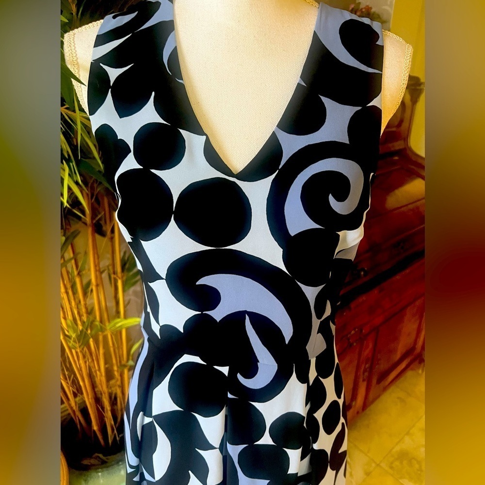 Ann Taylor sleeveless dress V-neck fully lined back zipper size 4T NWOT - Picture 13 of 16